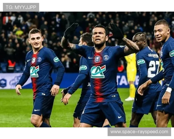 法甲保级战：底层球队的真实生存与拼搏故事