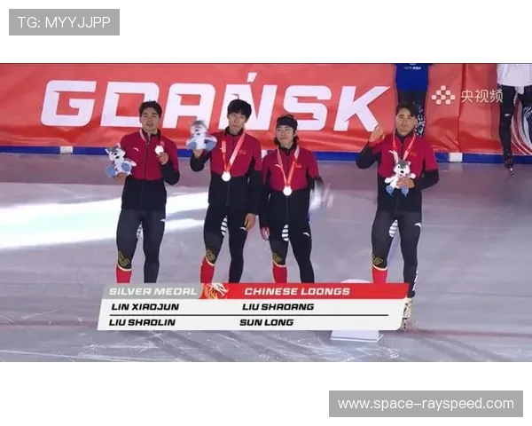 男子5000米接力中国队摘银 荷兰站东道主包揽接力三金